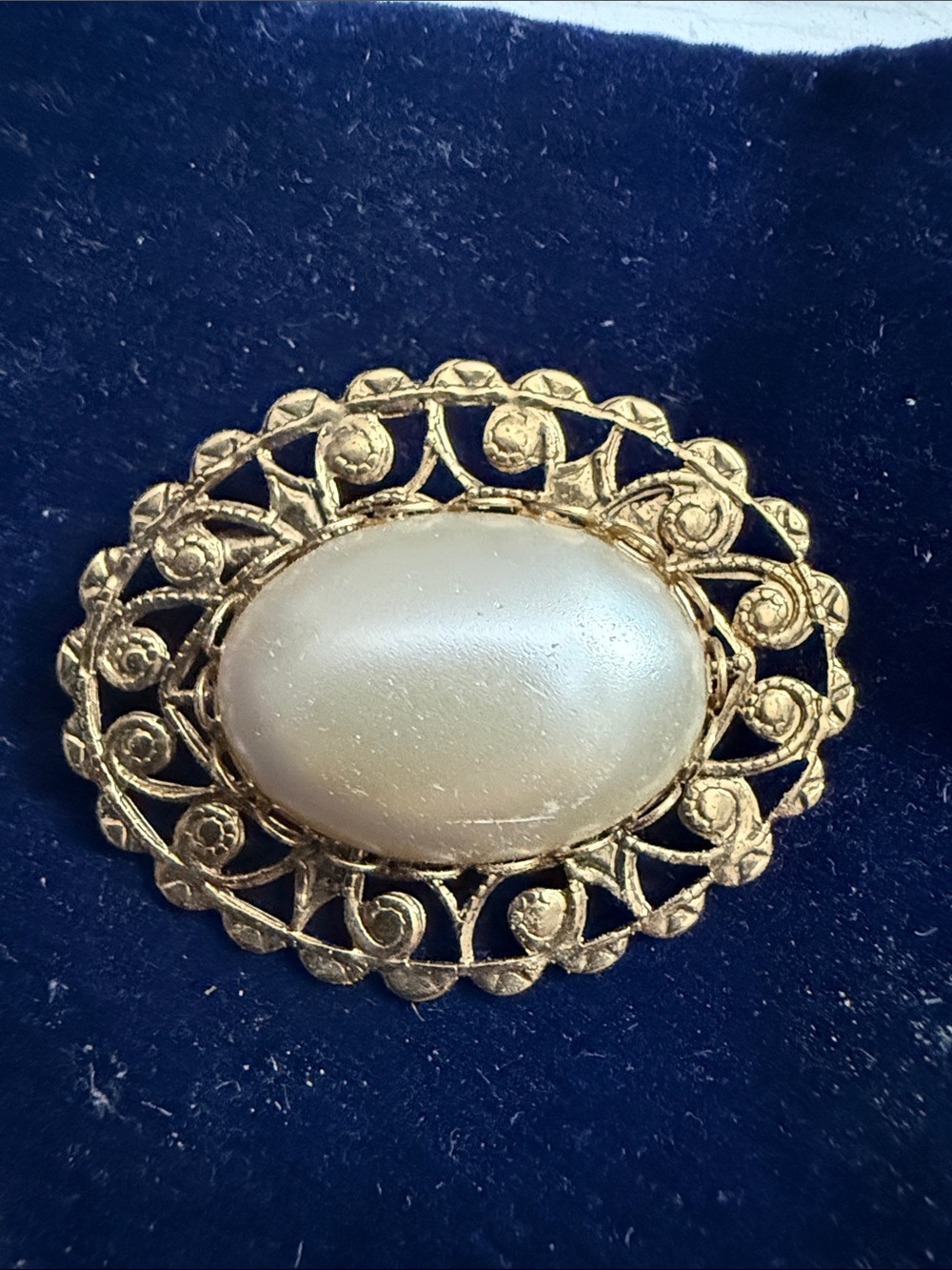 Gold Filigree Oval Pearl-Tone Brooch - Women Jewelry